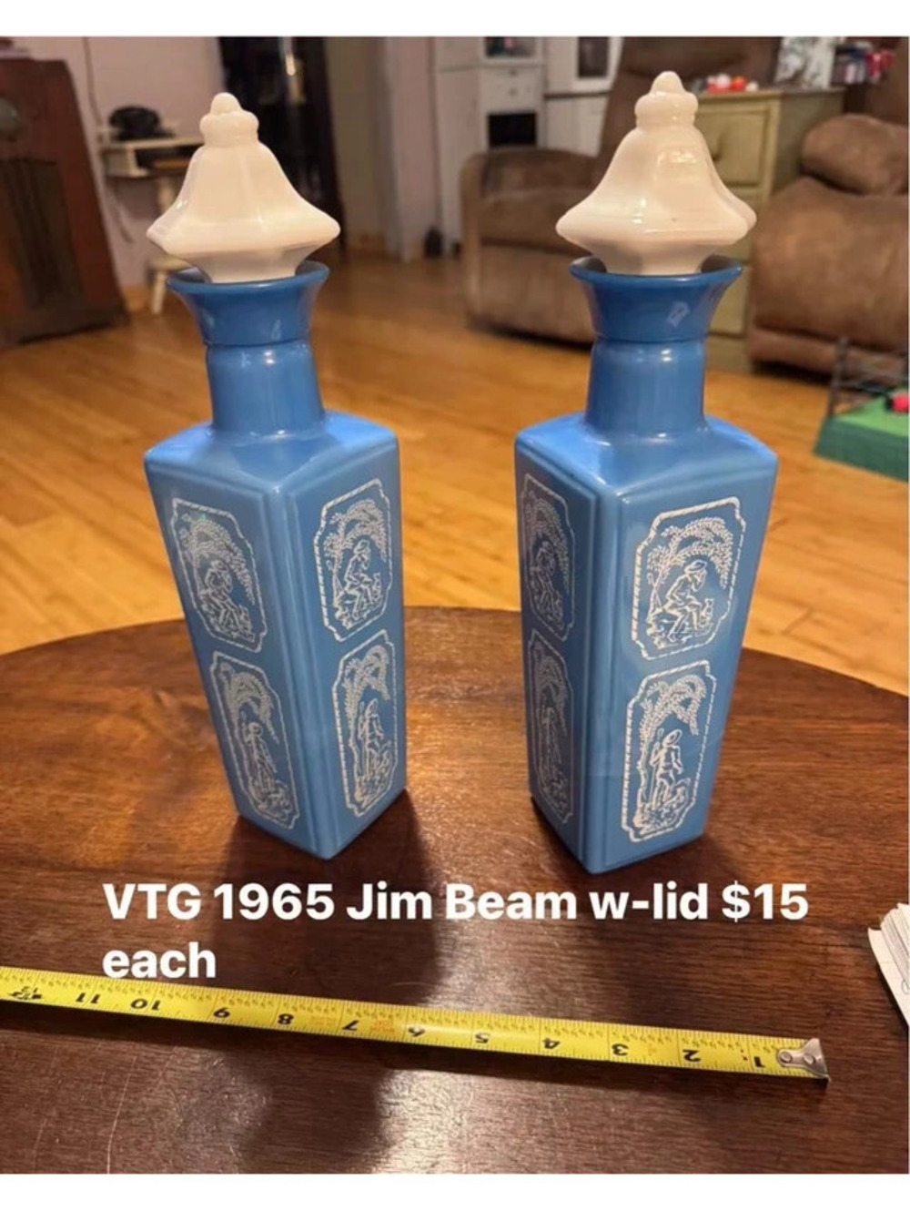 Vintage 1965 Jim Beam decanter with lid